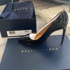 Ralph Lauren Cecila black patent heels size 6